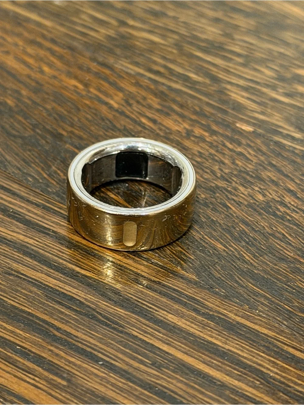 Oura Ring Gen 4 in Gold, Size 5 (charger not included)